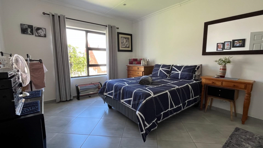 2 Bedroom Property for Sale in Reebok Western Cape